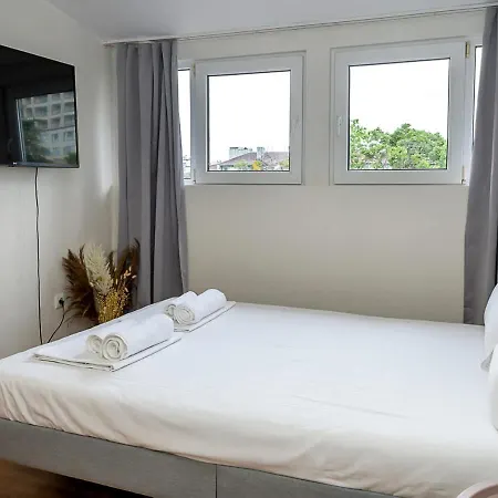 Cozy Escape Near Sea Garden & By Flat Manаger * וארנה