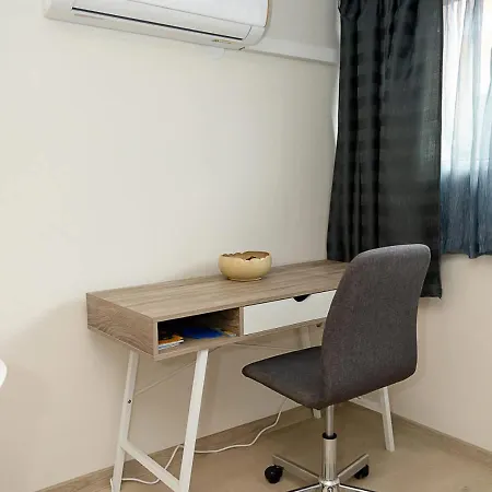 Cozy Escape Near Sea Garden & By Flat Manаger Appartamento Varna