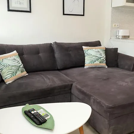 דירה Cozy Escape Near Sea Garden & By Flat Manаger וארנה